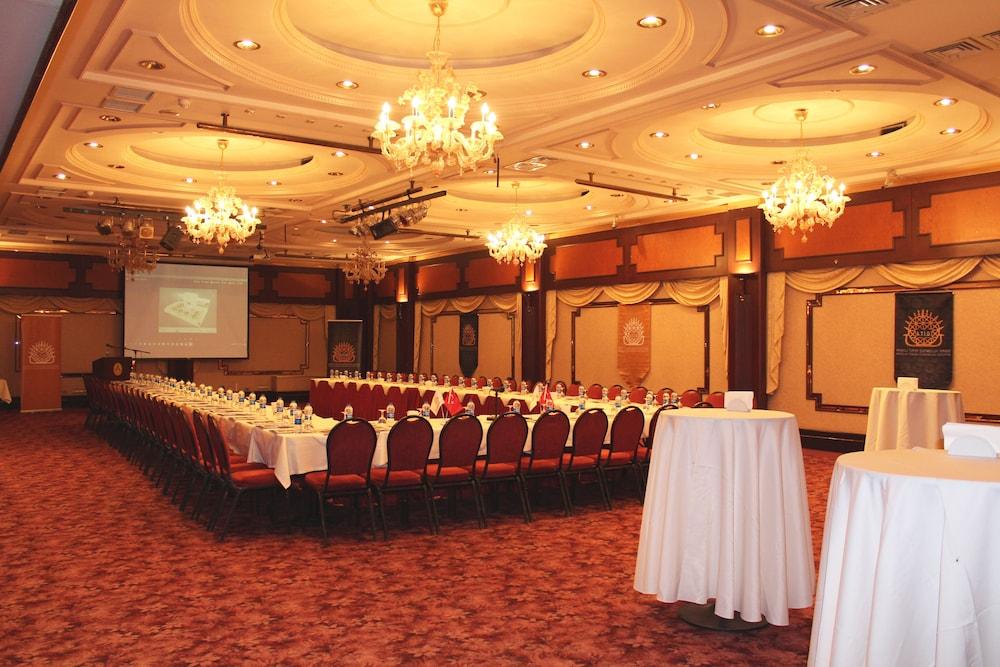 Hotel 2000 Kavaklidere Анкара Екстер'єр фото